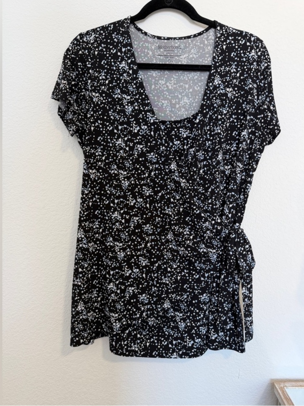 Motherhood Maternity Black and White Floral Wrap Tie Top
